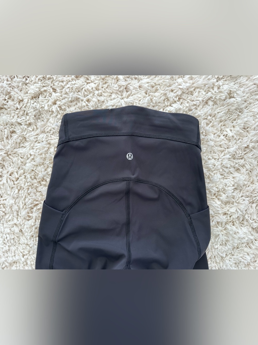 lululemon - Picture 4 of 6